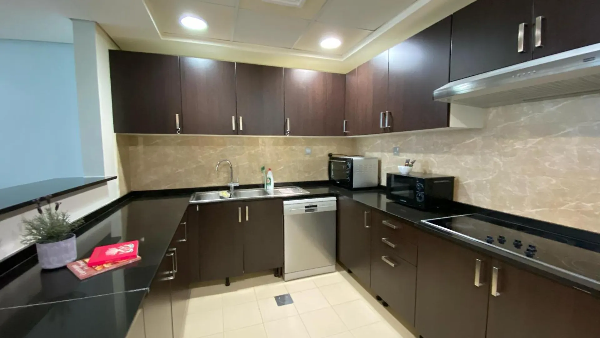 2-Bhk Apartment With Gym & Pool Dubai 0*,
