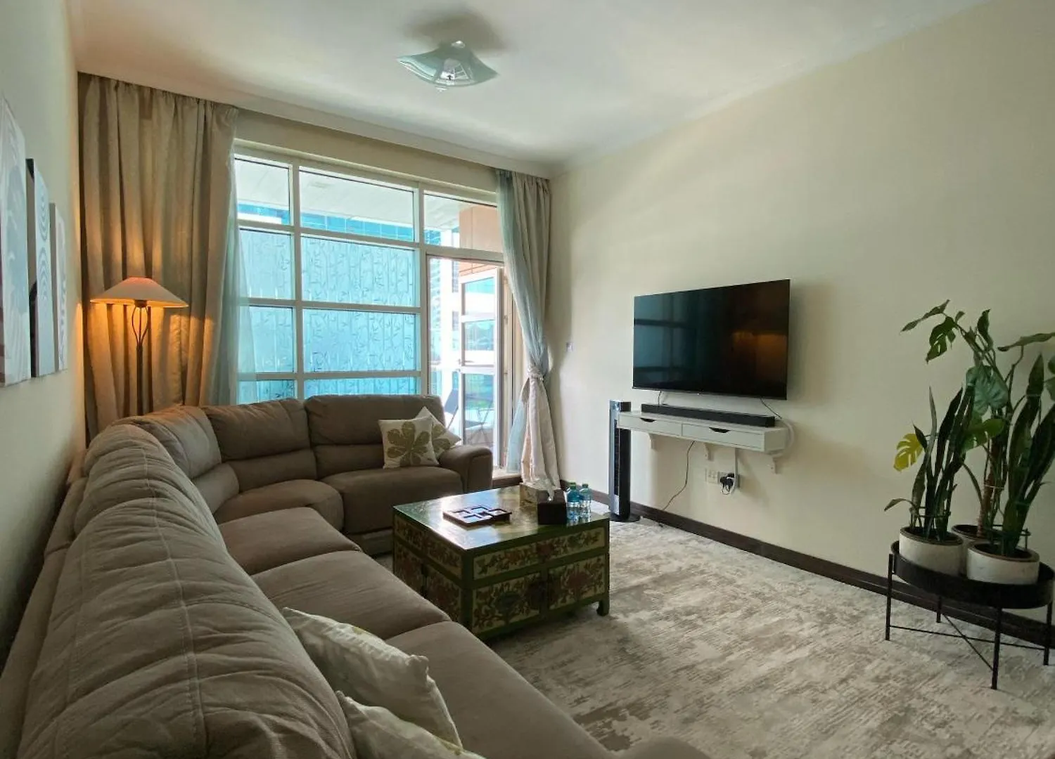 2-Bhk Apartment With Gym & Pool Dubai