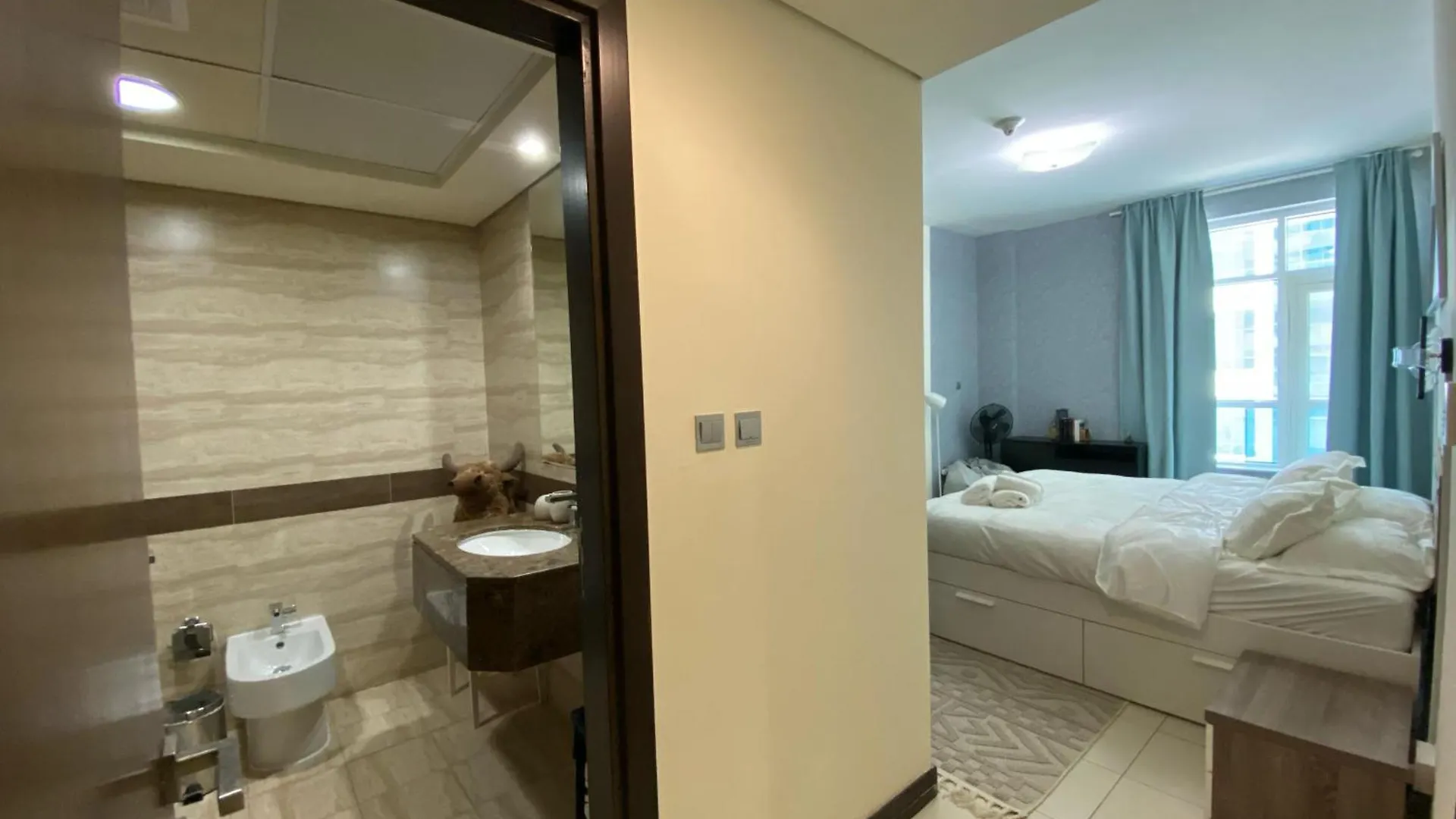 2-Bhk Apartment With Gym & Pool Dubai
